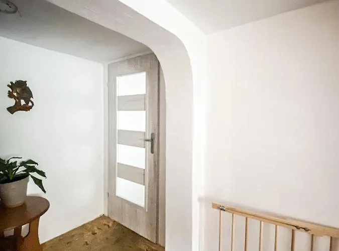 Vakantieboerderij Goscinne Izeria Kamien (Lwowek Slaski, Lower Silesian)